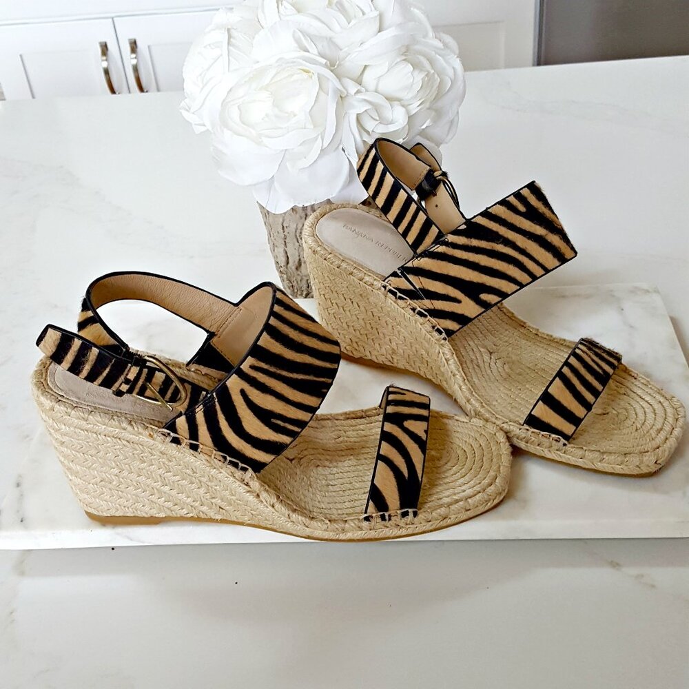 BANANA REPUBLIC Haircalf Leather WEDGE ESPADRILLE SANDALS